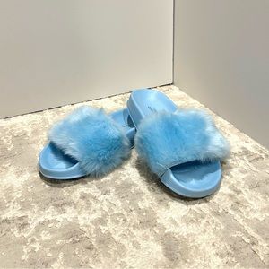 Urban Outfitters Fluffy Blue Slides Size 6